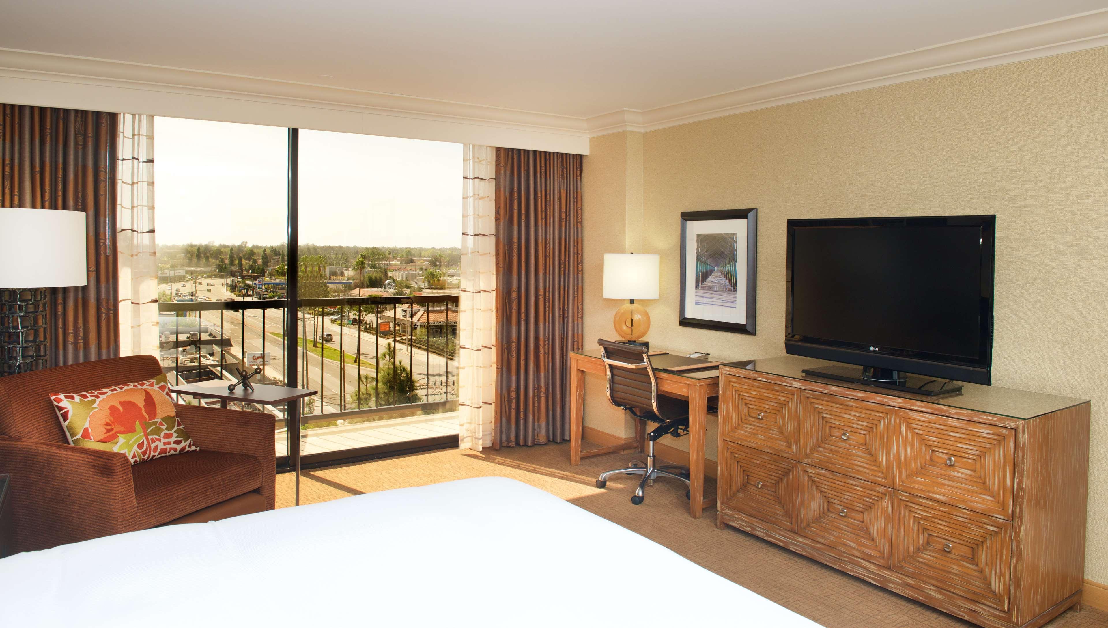 Готель Hilton Orange County/Коста-Меса Екстер'єр фото