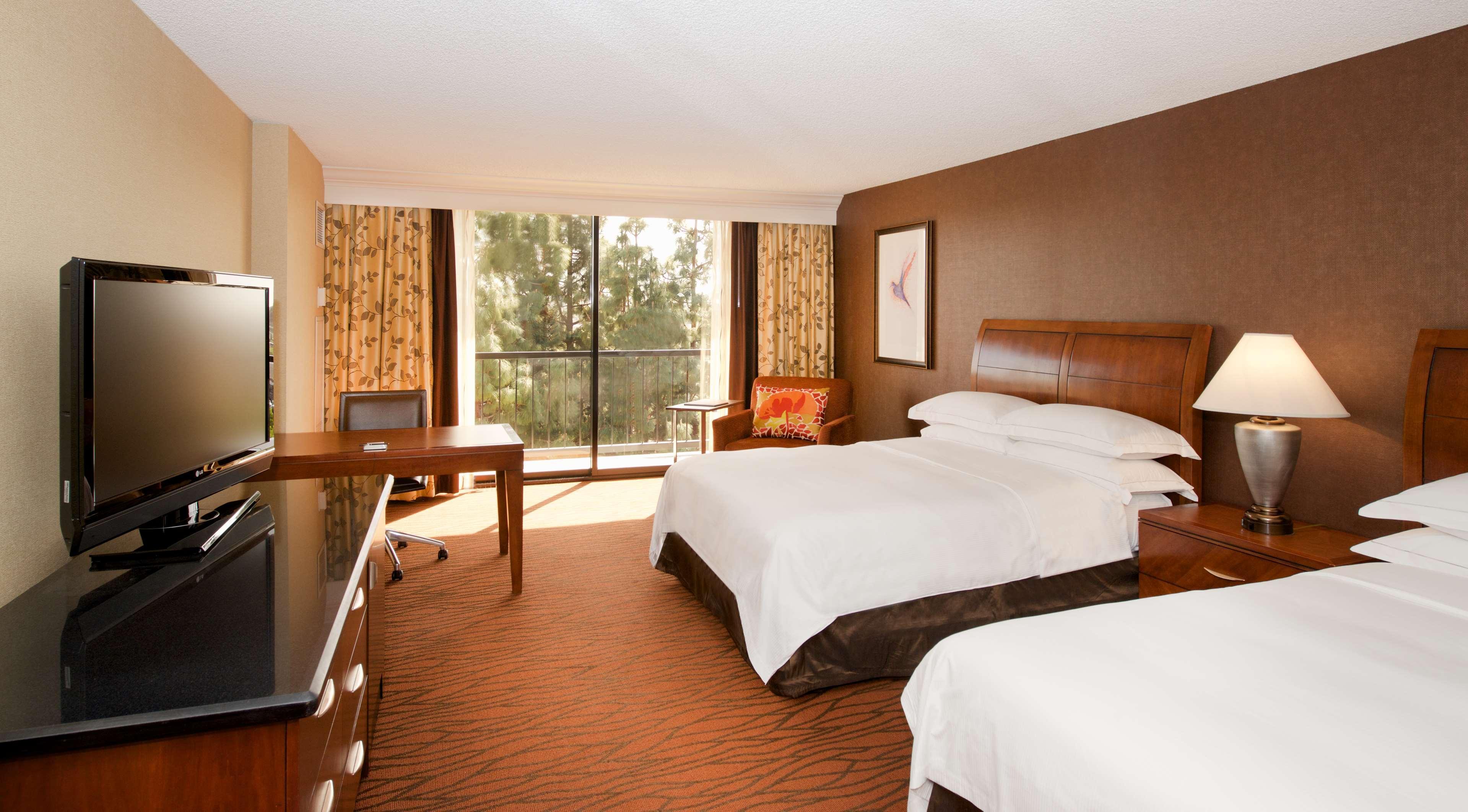 Готель Hilton Orange County/Коста-Меса Екстер'єр фото