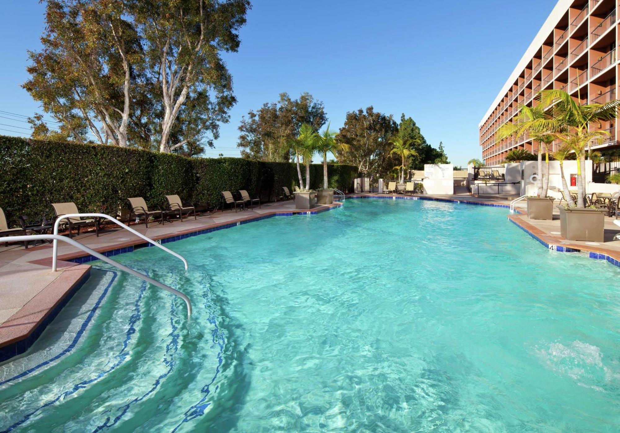 Готель Hilton Orange County/Коста-Меса Екстер'єр фото