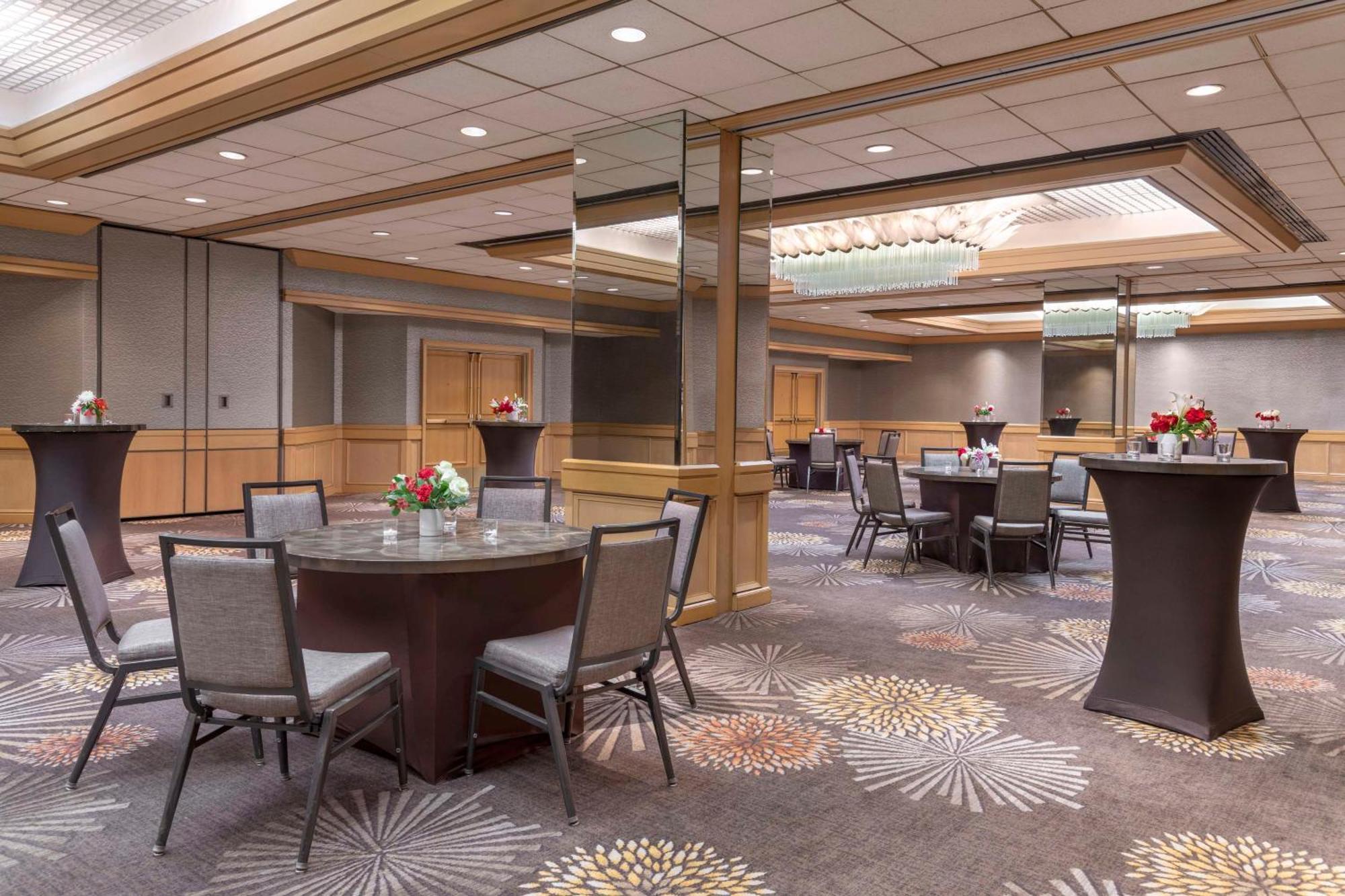 Готель Hilton Orange County/Коста-Меса Екстер'єр фото