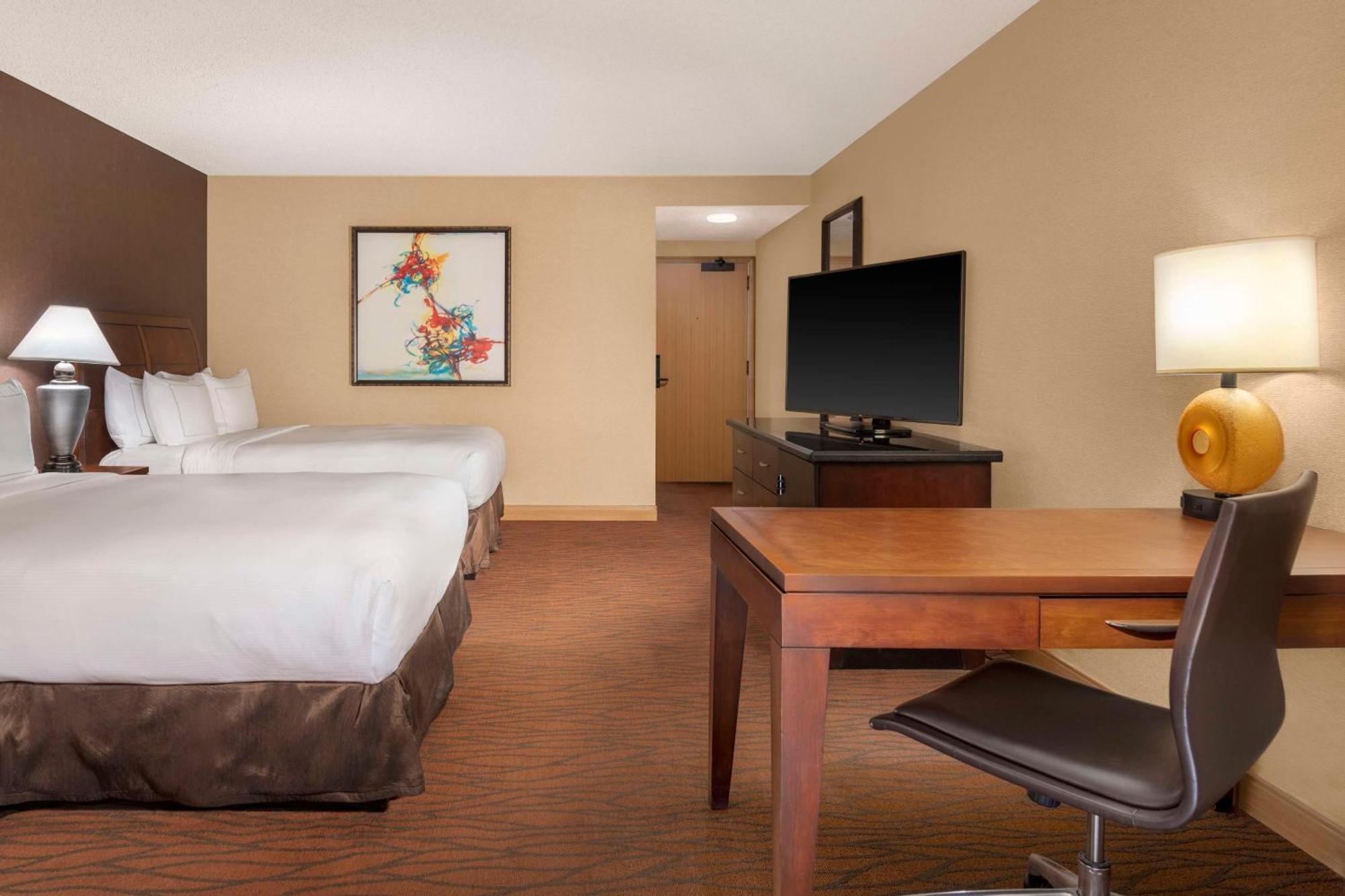 Готель Hilton Orange County/Коста-Меса Екстер'єр фото